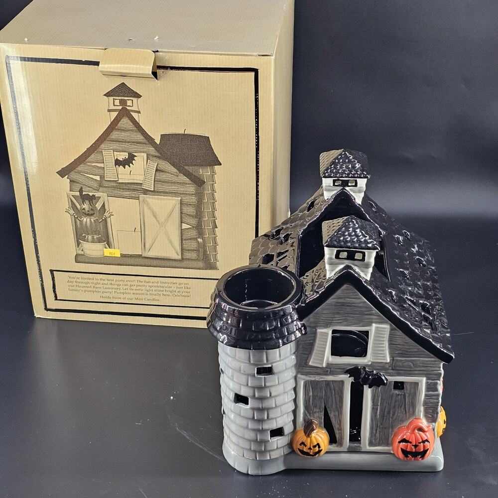 Bath & Body Works 2010 Halloween Haunted Barn Pumpkin Carving Party Luminary IOB